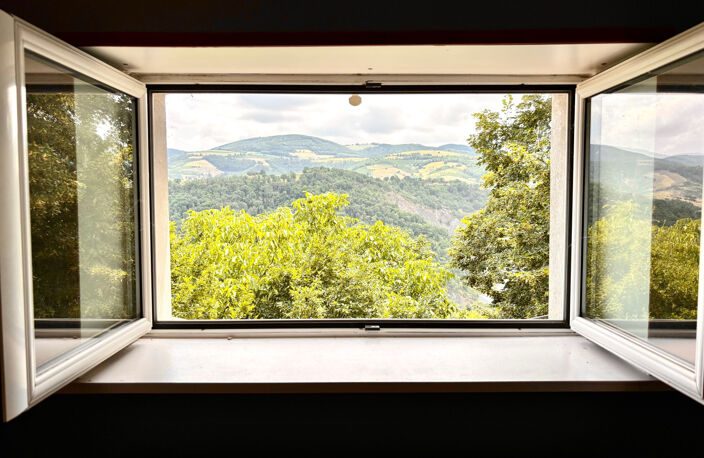 BRUSSIEU 15 MN DE L'ARBRESLE MAISON 82 M2 DANS UN ÉCRIN DE V — photo 5
