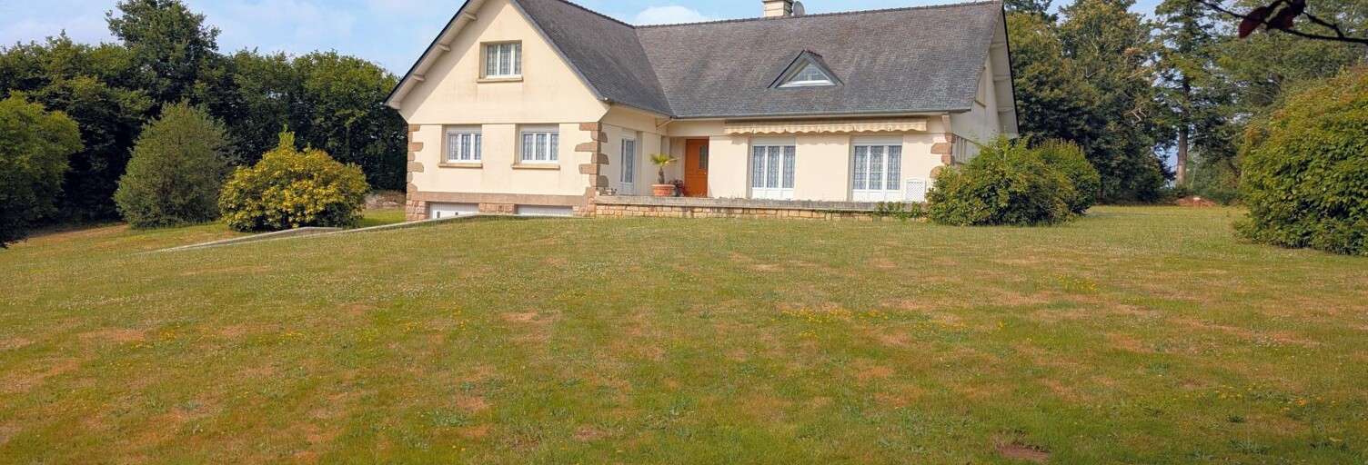 Maison 8 Pièces 238 m² à vendre à Maen-Roch (35460)