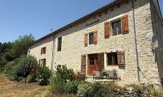 Maison 10 Pièces 134 m² à vendre à Usson-du-Poitou (86350)