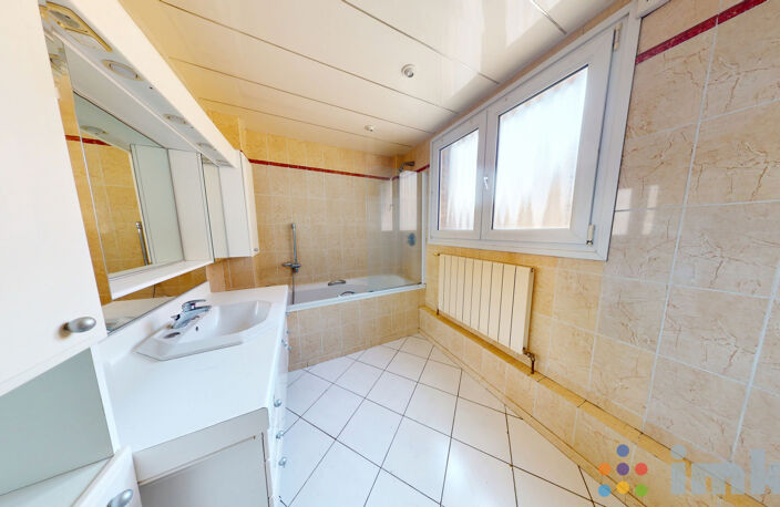 Appartement face à la place Jean Bart. — photo 5