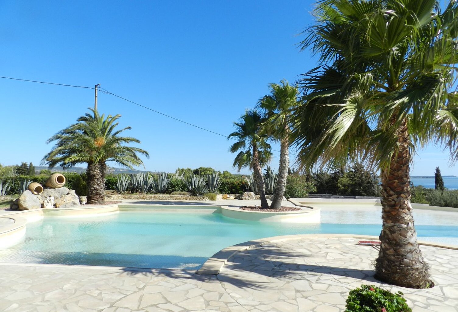 Propriété PISCINE + PARC — photo 1