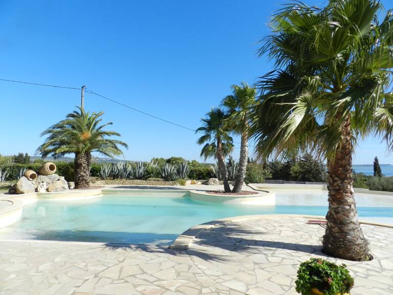 Propriété PISCINE + PARC — photo 1