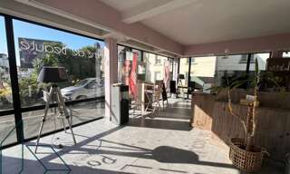 Commerce  242 m² à louer à Vannes (56000)