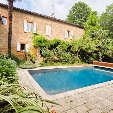 Maison 10 pièces 998000 €