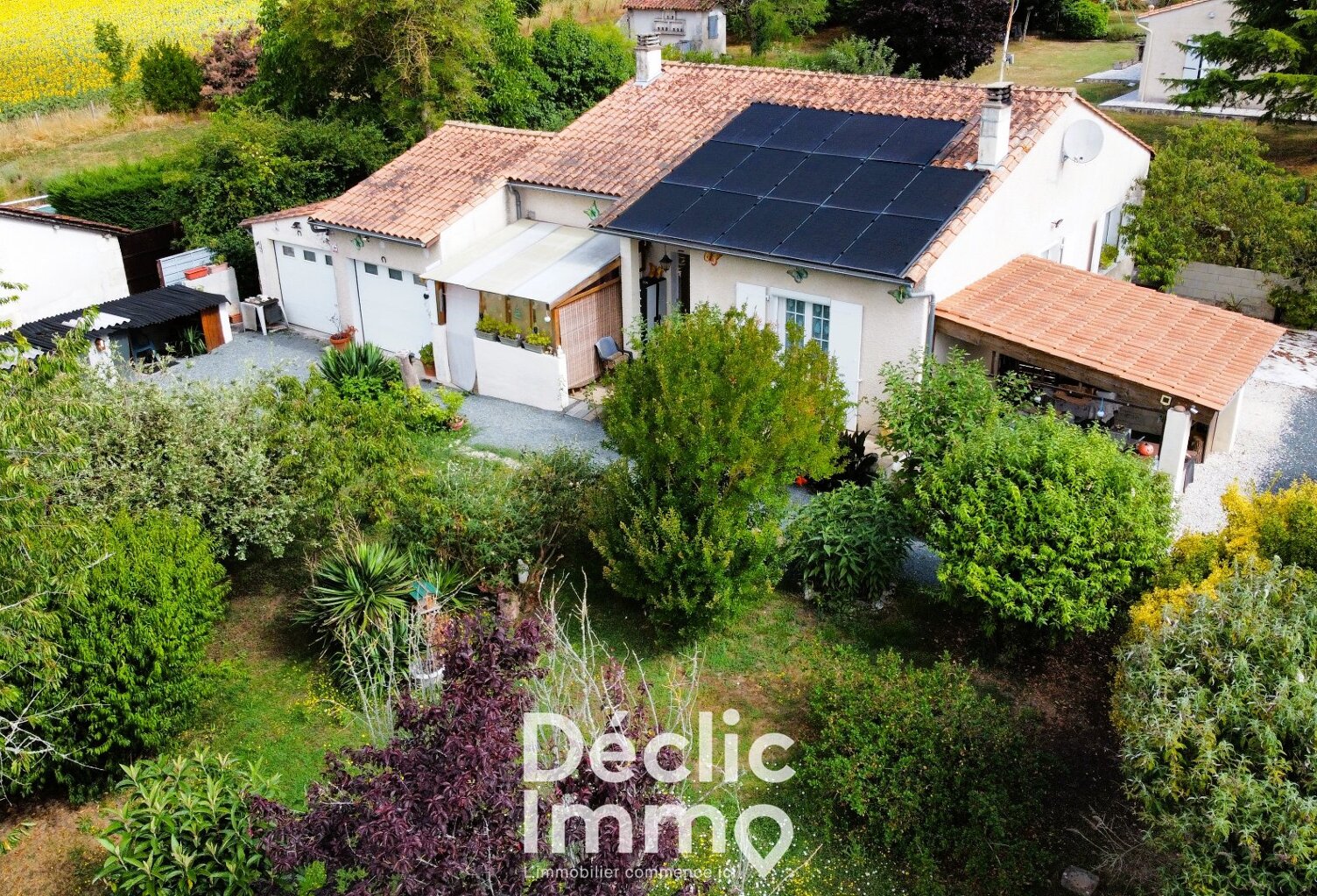 Maison plein pied proche Villebois-Lavalette — photo 1