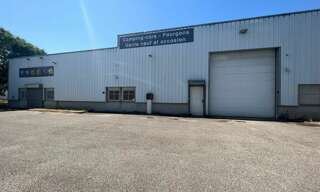 Commerce  350 m² à louer à Saint-Priest (69800)