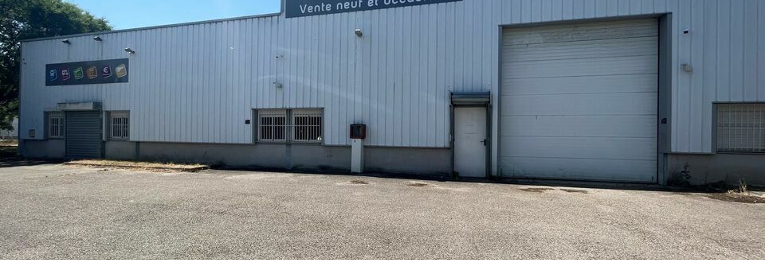 Commerce  350 m² à louer à Saint-Priest (69800)