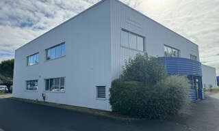 Bureau  350 m² à louer à Parçay-Meslay (37210)