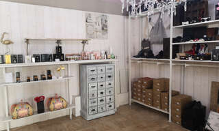 Commerce  25 m² à louer à Aigues-Mortes (30220)