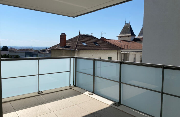 Superbe T3 balcon et vue dégagée — photo 3