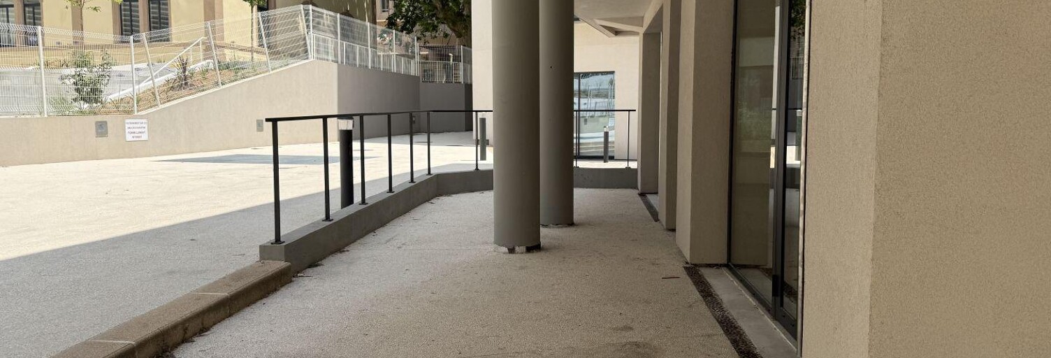 Commerce  112 m² à louer à Toulon (83000)