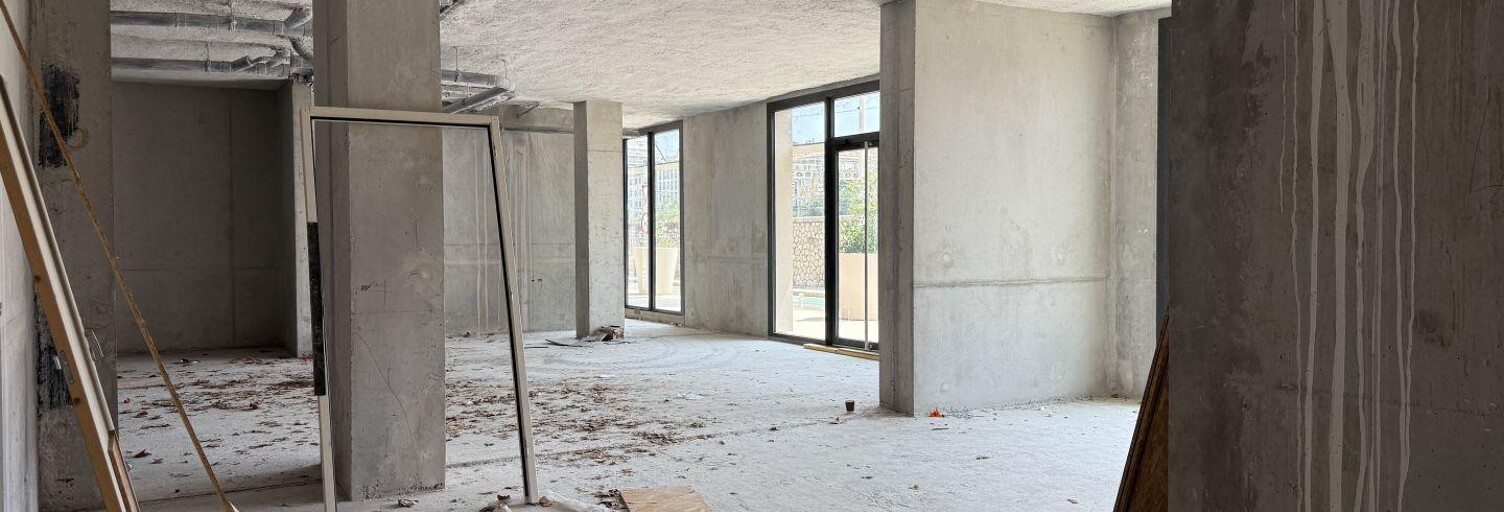 Commerce  200 m² à louer à Toulon (83000)