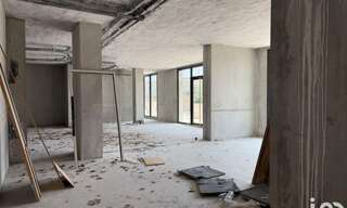 Commerce  200 m² à louer à Toulon (83000)