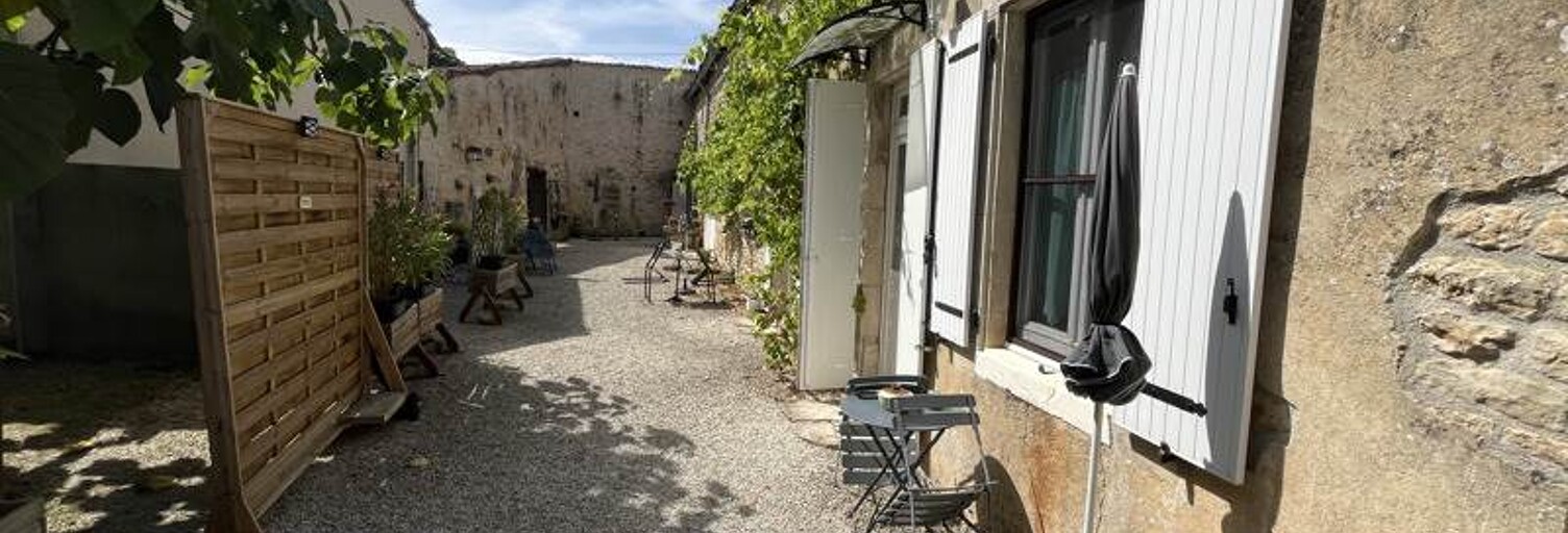 Maison 10 Pièces 270 m² à vendre à Villiers-le-Roux (16240)