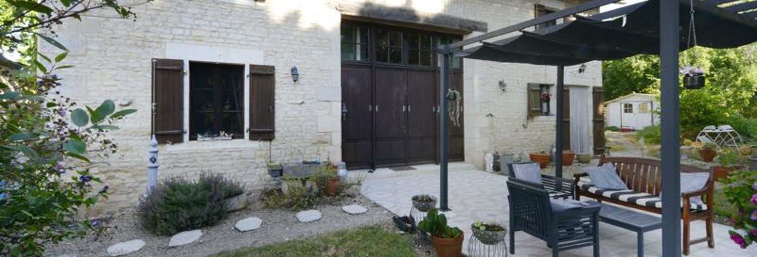 Maison 14 Pièces 451 m² à vendre à Villiers-le-Roux (16240)
