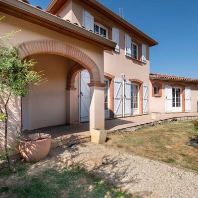 Maison 5 pièces 374400 €