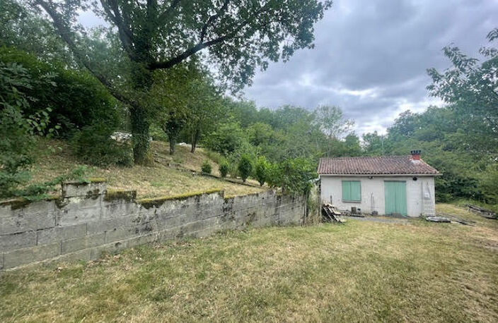 Terrain à bâtir de 1790 m2 avec une maison de 40 m2 à BRAGAY — photo 3