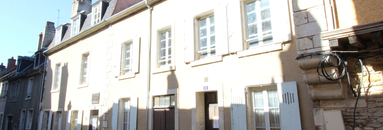 Immeuble  296 m² à vendre à La Charité-sur-Loire (58400)