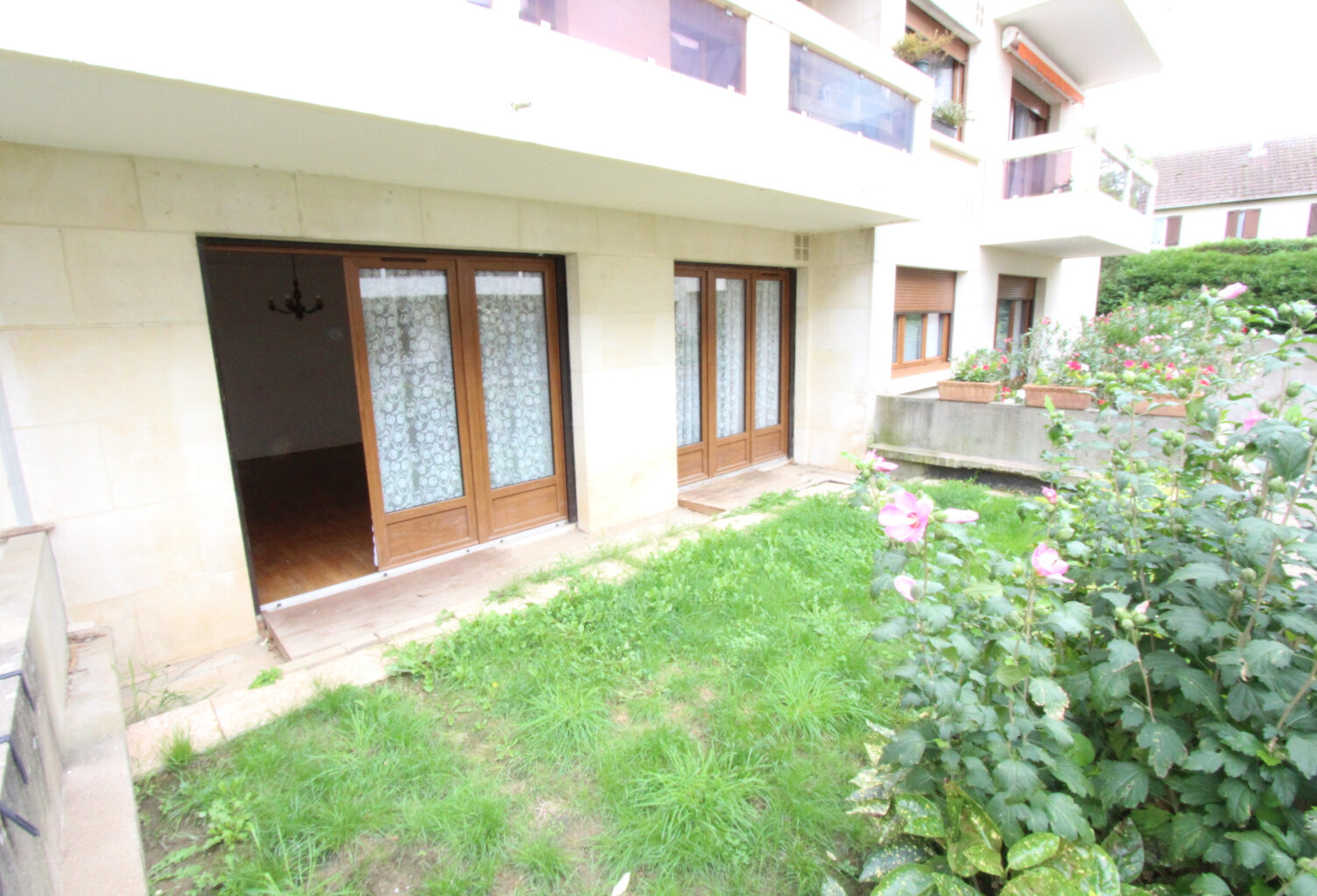 Centre-ville proche commerces et gare, appartement F3 et par — photo 1