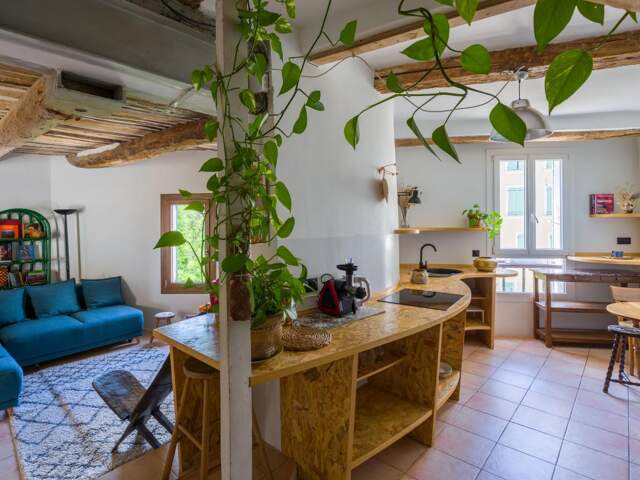 Exclusivité à Forcalquier, Maison de village 140 m² avec terrasse et galerie d'artiste — photo du bien