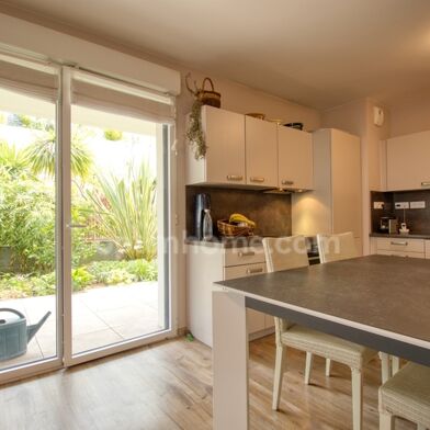 Appartement 3 pièces 376200 €