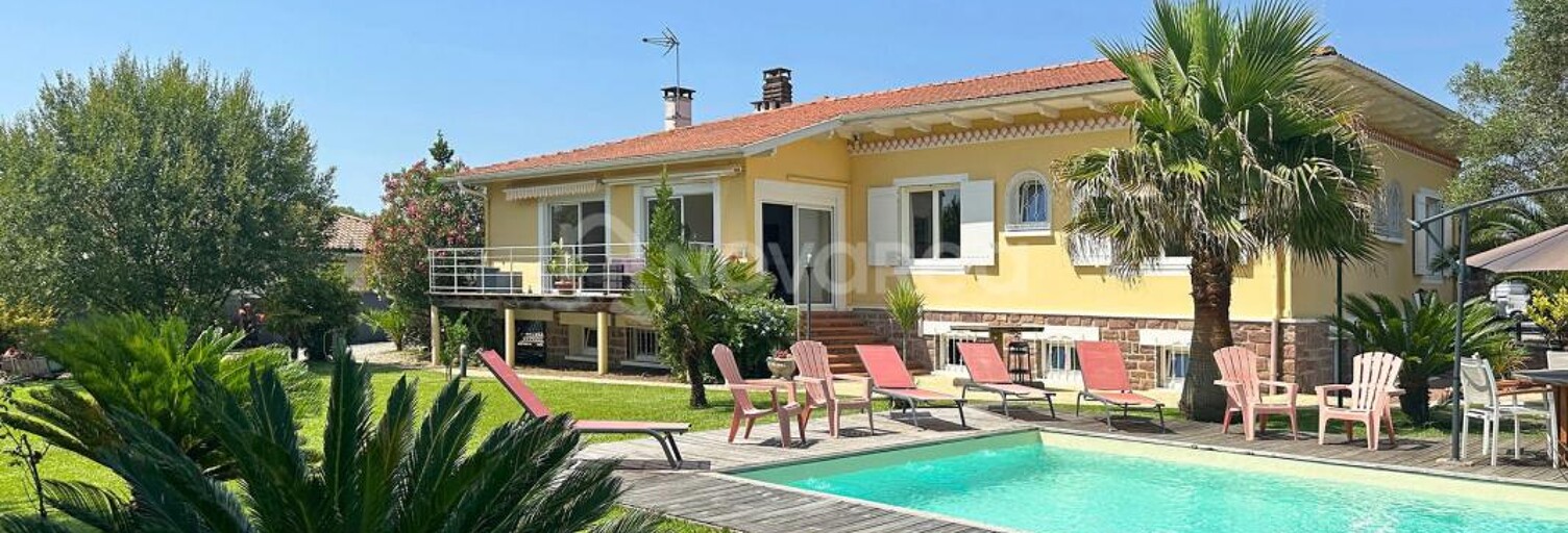 Maison 7 Pièces 195 m² à vendre à Tosse (40230)