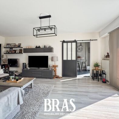 Appartement 5 pièces 292500 €