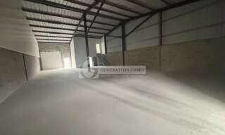 Local industriel 4 Pièces 297 m² à louer à Tarascon (13150)