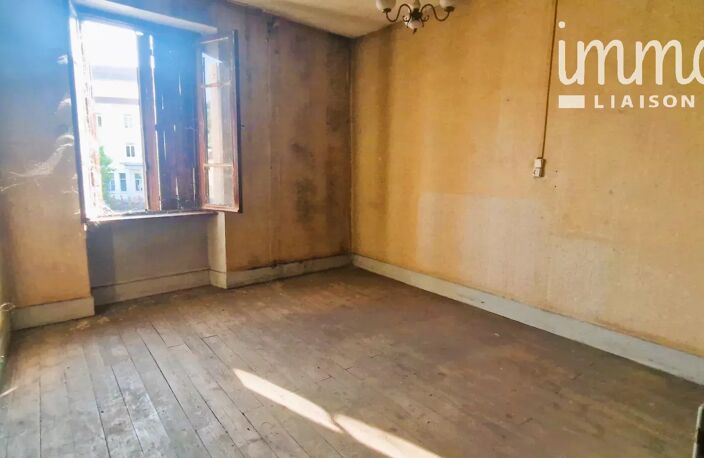 Compromis en cours : Maison à Rénover 70m2 + Local Loué 35m2 – F — photo 2