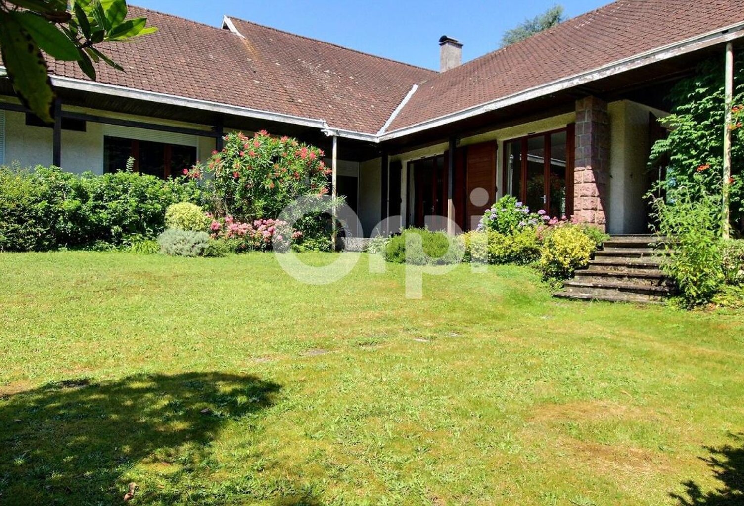 Maison d'architecte années 60' - 6 chambres - terrain paysagé — photo 1