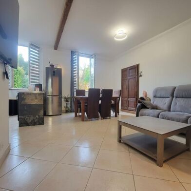 Appartement 4 pièces 185000 €