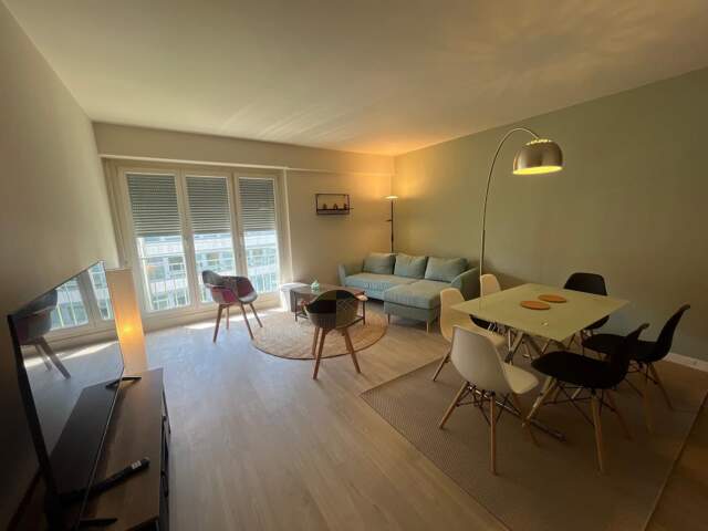 Appartement À Louer — photo du bien