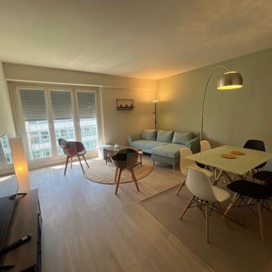 Appartement 3 pièces 1100 €