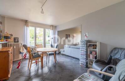 Appartement À Vendre — photo du bien