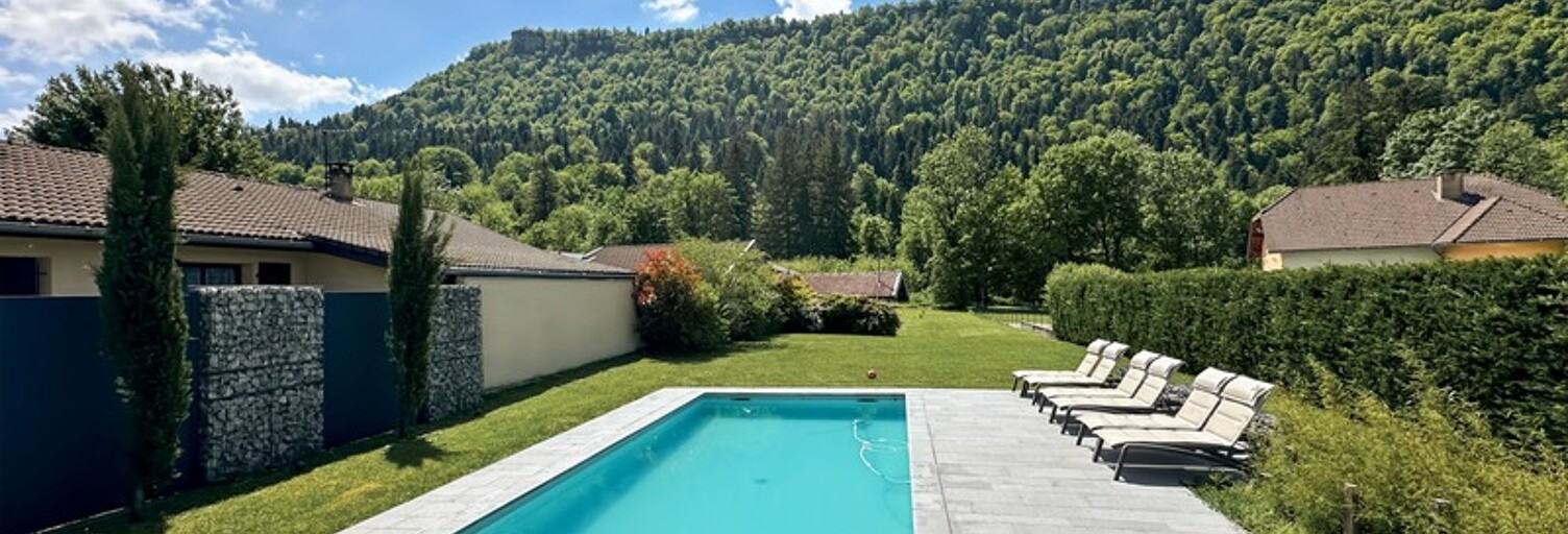 Maison 6 Pièces 227 m² à vendre à Oyonnax (01100)