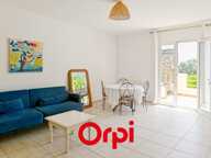 Maison avec potentiel de transformation – 61 m² habitables - combles, cave, 2 garages et dépendance — photo 3