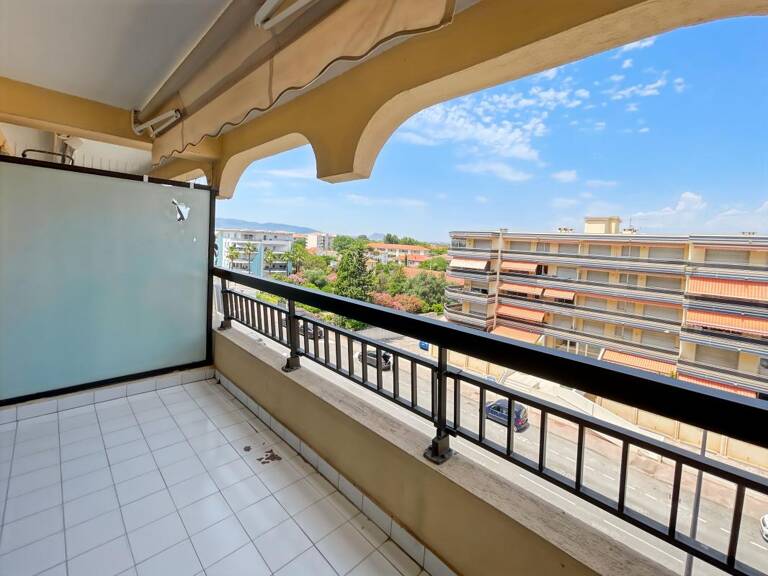 FREJUS PLAGE Appartement À Vendre studio 25,93 m² — photo 1