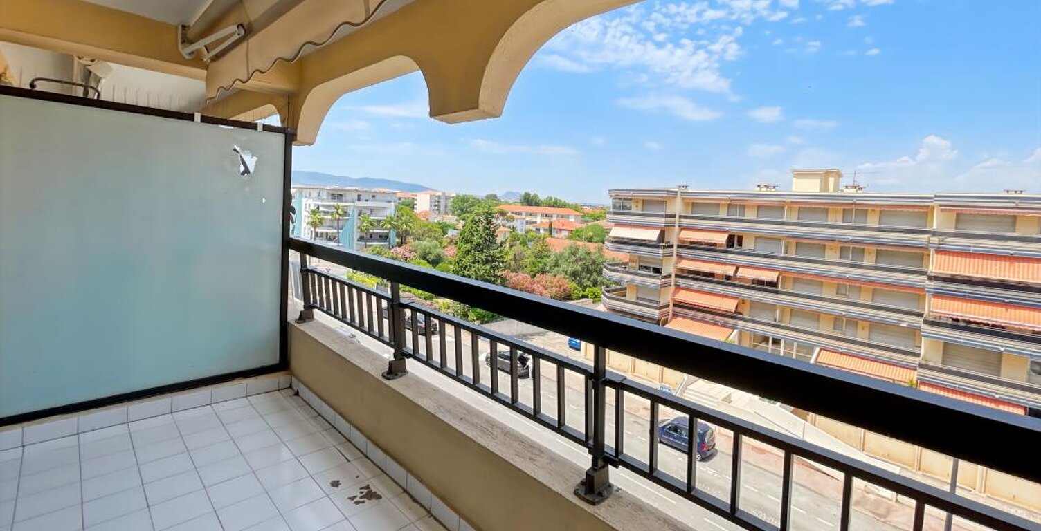 FREJUS PLAGE Appartement À Vendre studio 25,93 m² — photo 1
