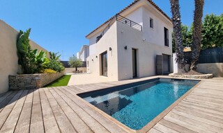 Maison 6 Pièces 118 m² à vendre à Saint-Cyr-sur-Mer (83270)