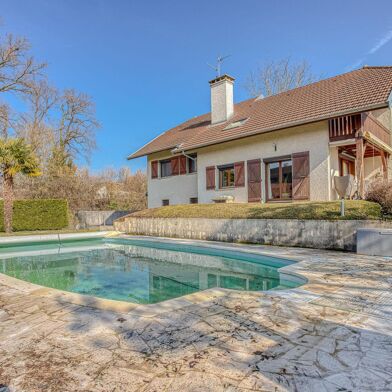 Maison 7 pièces 695000 €