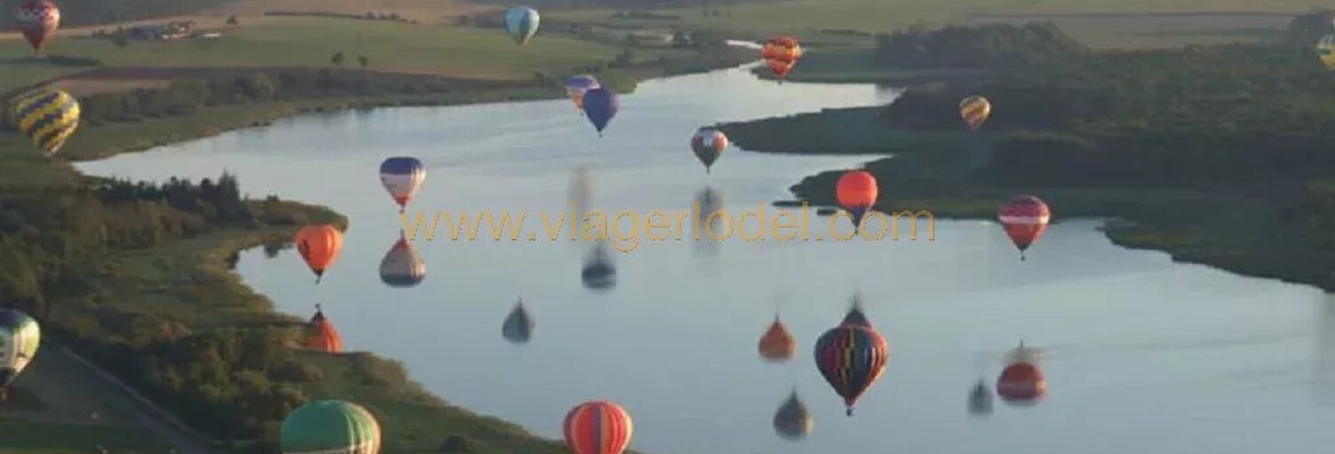 Maison 15 Pièces 800 m² à vendre à Lachaussée (55210)