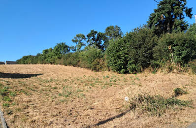 Terrain constructible de 833m2 — photo du bien