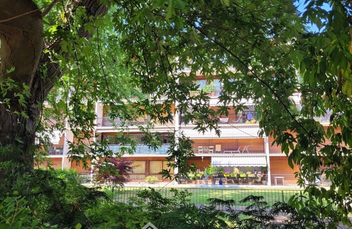 Appartement - 90m² - Châtenay-Malabry — photo 2
