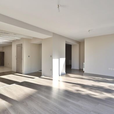 Maison 5 pièces 2500 €