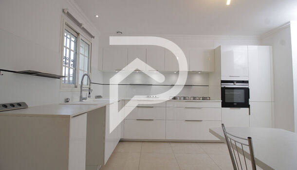 Villa / Maison 5 pièces  à vendre Saint-Laurent-d'Aigouze 30220