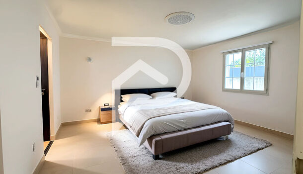 Villa / Maison 5 pièces  à vendre Saint-Laurent-d'Aigouze 30220