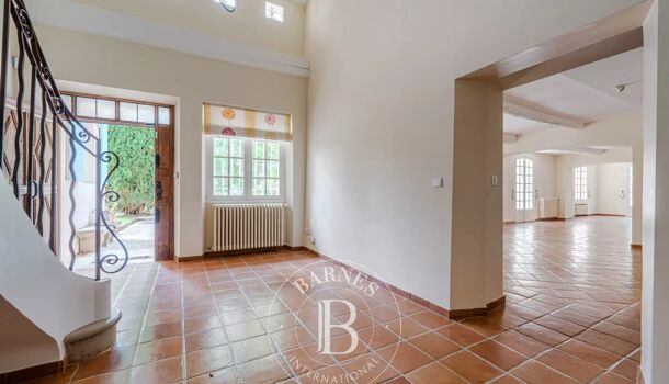 Villa / Maison 9 pièces  à vendre Aix-en-Provence 13100