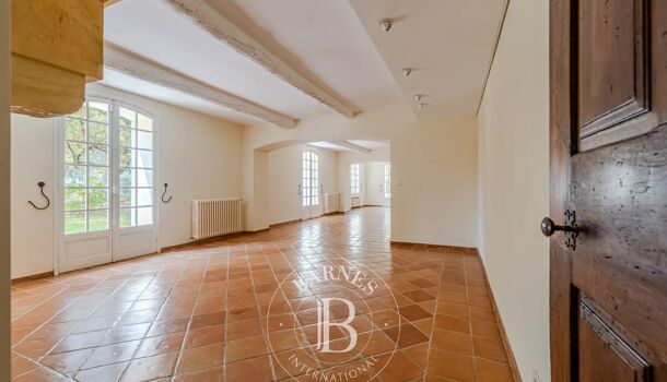 Villa / Maison 9 pièces  à vendre Aix-en-Provence 13100