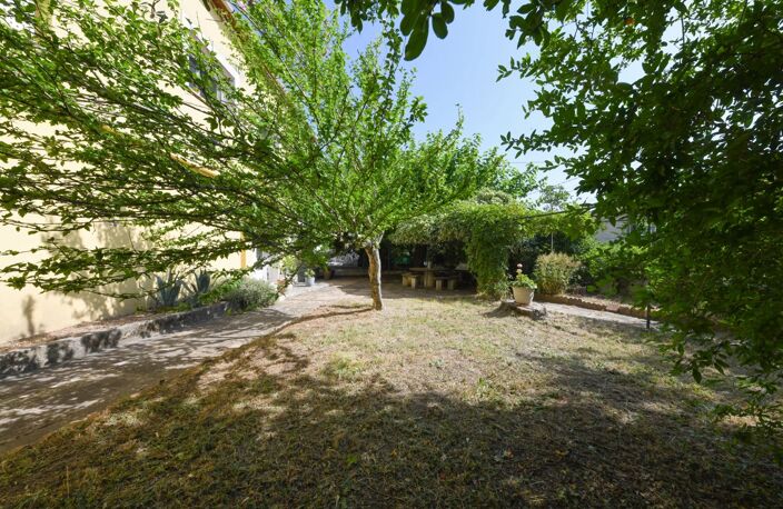 Uzès : Maison avec jardin à 600m du centre historique — photo 4