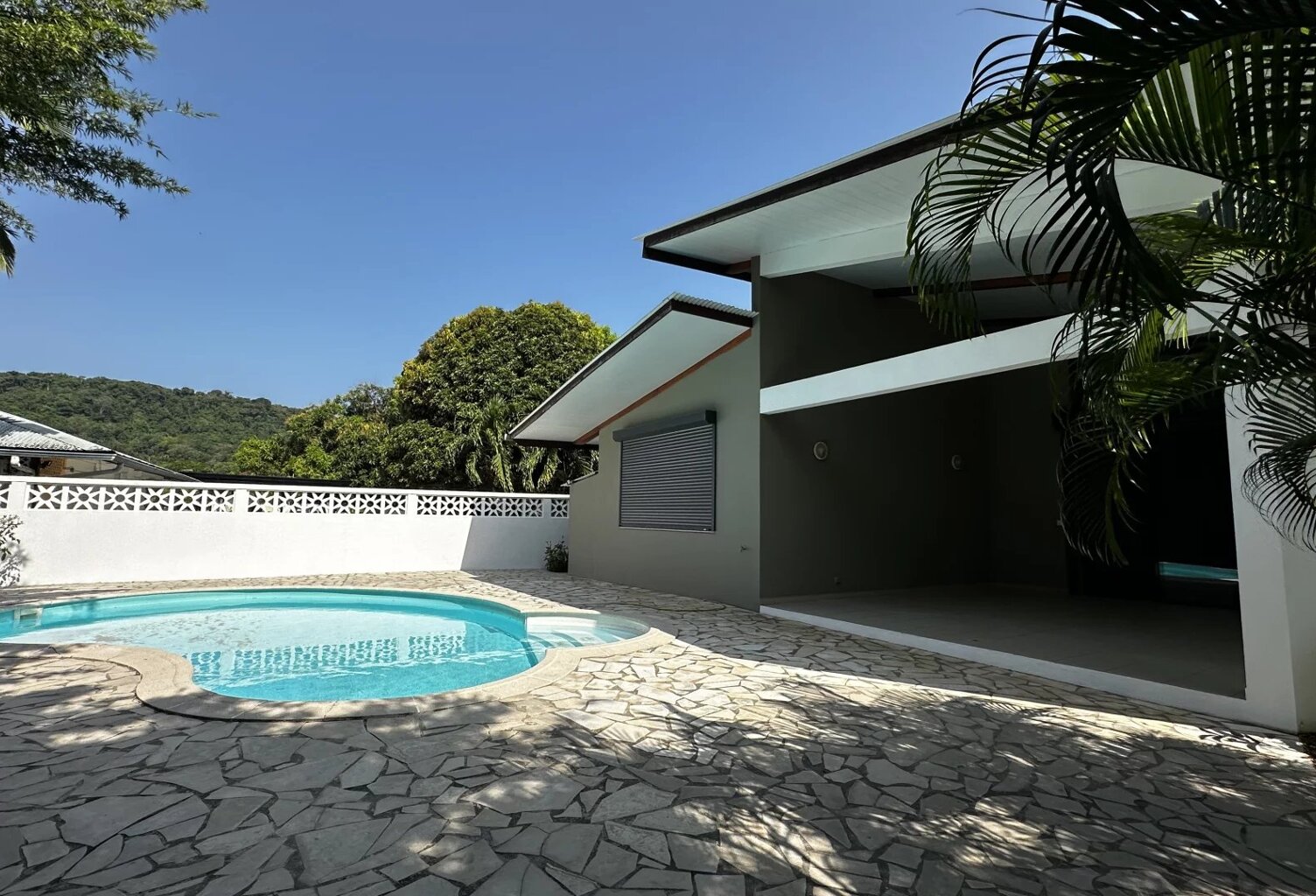 VILLA T5 avec piscine proche de toutes les commodités — photo 1